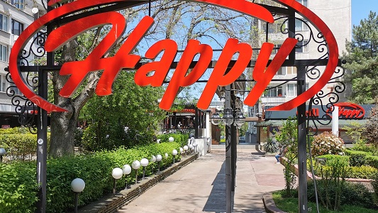 Happy Bar & Grill, Lazur, Burgas, Bulgaria